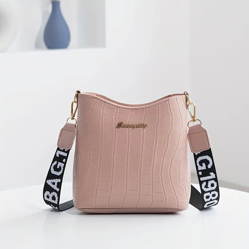 Crocodile Pattern Crossbody Bag – Stylish & Chic