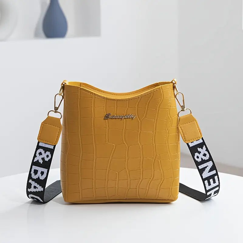 Crocodile Pattern Crossbody Bag – Stylish & Chic Yellow