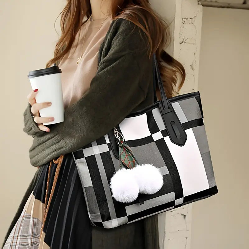 Chic Everyday Lightweight Plaid Shoulder Bag
