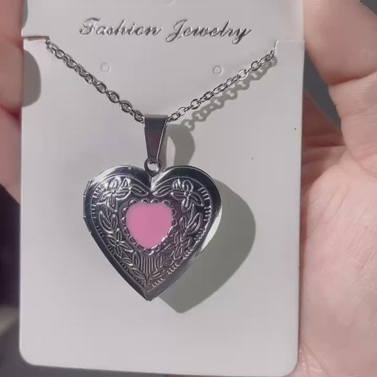 Heart Engraved Necklace with Photo Box – Ideal Gift | Personalized Love Jewelry
